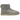 UGG Classic Mini II Boot Goat baskets en vue inclinée classique en daim marron clair souple avec doublure en peau de mouton signature et semelle.