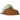 UGG Scuffette II Slipper Chestnut baskets vue angulaire avec tige en daim marron châtaigne, doublure en peau de mouton douce et style slip-on