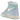 Jordan 1 High Method of Make Hydrogen Blue baskets en vue laterale avec du cuir bleu clair, des lacets blancs et des coutures