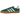 Adidas Gazelle Indoor Collegiate Green Gum baskets en vue latérale avec une tige en daim vert, des bandes blanches et une semelle gomme