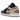 Air Jordan 1 Low Crimson Tint baskets vue de profil combinant cuir noir et tons rose pâle avec semelle intermédiaire blanche et semelle extérieure noire