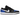 Jordan 1 Low Black Royal Toe baskets en vue sous angle avec empeigne en cuir noir et bleu, lacets et semelle blanche