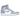 Air Jordan 1 Retro High Hyper Royal Smoke Grey baskets vue latérale avec superpositions en daim bleu clair, base en cuir blanc et swoosh gris.