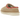 UGG Tasman Slipper Cherry baskets profil avec tige en daim rouge cerise, bordure brodée autour de la cheville et semelle extérieure robuste