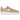 Nike Air Force 1 Low Linen baskets vue angulaire avec tige en cuir beige clair, semelle intermédiaire blanche et logo Swoosh rose