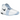 Nike LeBron Witness 8 UNC baskets en vue latérale avec une tige bleu clair, une semelle blanche et des détails de lacets