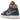 Air Jordan 1 Mid Dark Teal Green baskets en vue latérale avec des empiècements en cuir vert foncé et blanc et le logo swoosh noir
