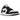 Air Jordan 1 Low Panda (2023) baskets en profil avec un design classique en cuir noir et blanc, semelle intermédiaire blanche et noire