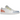 Air Jordan 1 Low To My First Coach baskets vue angulaire avec empiècements en cuir pastel, semelle intermédiaire blanche et logo Air Jordan au talon.