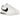 Nike Cortez White Black baskets en vue latérale classique avec empeigne en cuir blanc, Swoosh noir et détails distinctifs sur la semelle.