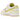 Nike Dunk Low Yellow Strike baskets en vue angulaire avec tige en cuir pastel, semelle intermédiaire blanche et logo Swoosh