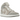 Air Jordan 1 Mid SE Particle Grey baskets vue latérale avec empiècements en daim gris, panneaux blancs, swoosh noir et semelle intermédiaire blanche