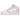 Air Jordan 1 Mid Pink Foam Fire Red baskets en vue latérale avec empeigne rose, détails rouges, semelle intermédiaire blanche et logo Jumpman.