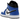 Air Jordan 1 Mid Game Royal baskets en vue latérale avec une empeigne en cuir bleu et noir, une semelle intermédiaire blanche et un logo Swoosh noir