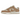 Nike Dunk Low SE Sanddrift baskets en vue angulaire classique, dotées d'une empeigne en cuir couleur crème et d'une semelle en caoutchouc blanc.