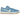Nike SB Dunk Low Pro University Blue Gum baskets profil latérale avec empeigne en daim bleu ciel, détails blancs et semelle extérieure en gomme