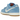 Nike SB Dunk Low Pro University Blue Gum baskets vue latérale avec empeigne en daim bleu ciel, swoosh blanc et semelle en gomme