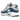 Nike Air Max 90 Glacier Blue baskets en vue sous angle avec une empeigne bleu clair, une semelle intercalaire blanche et une unite Air