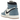 Air Jordan 1 Retro High OG Denim baskets vue latérale avec superpositions en denim bleu clair, base en cuir blanc et logo Nike Swoosh