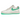 Baskets Nike Air Force 1 Low '07 Patent Platinum Tint Stadium Green en vue latérale avec cuir brillant et semelle intermédiaire blanche.