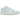 Air Jordan 1 Low SE Glacier Blue baskets vue latérale avec empeigne en cuir bleu glacier, semelle intermédiaire blanche et logo Jumpman.