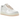 Nike Air Force 1 Low '07 LV8 Sail Barely Orange baskets en vue angulaire avec tige en cuir beige, semelle blanche et détails orange sur le logo swoosh