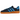 Adidas Handball Spezial Night Indigo Bright Blue Gum baskets vue latérale avec empeigne en daim bleu marine, bandes bleu clair et semelle gomme.
