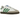Adidas Samba White Green baskets en vue angulaire classique avec tige en cuir blanc, bandes vertes et semelle en gomme brune distinctive