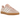 Adidas Gazelle Indoor Sandy Pink baskets en vue latérale, mettant en avant une tige en daim rose, trois bandes blanches et une semelle en gomme