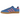 Adidas Gazelle Indoor Blue Bliss Pink baskets vue sous angle avec empeigne bleu clair, détails roses et semelle en gomme translucide distinctive