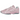 New Balance 204L Pastel Pink baskets en vue latérale angulaire avec empeigne rose pastel, détails blancs et semelle blanche